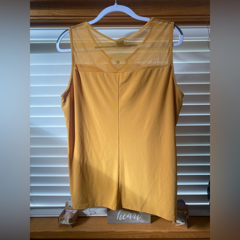 Susan Lawrence Yellow sleeveless blouse, size XL